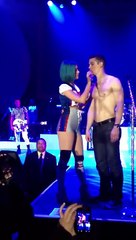 Katy Perry Kisses Fan - fan jumps off stage!!