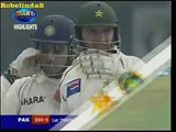 Shahid Afridi crazy 24 in 4 balls vs Harbhajan 'slapper' Singh, 4 consecutive SIXES!!