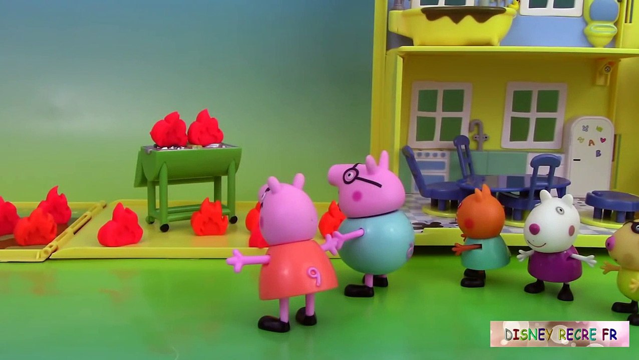 Peppa Pig Caserne Camion Pompiers Fire Station Playset Engine Play Doh