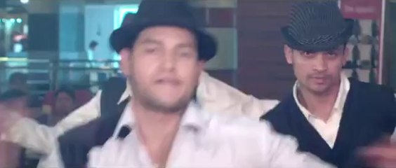 KARKE KARKE NAJAR-Nepali Item Song-FILM MISTAKE