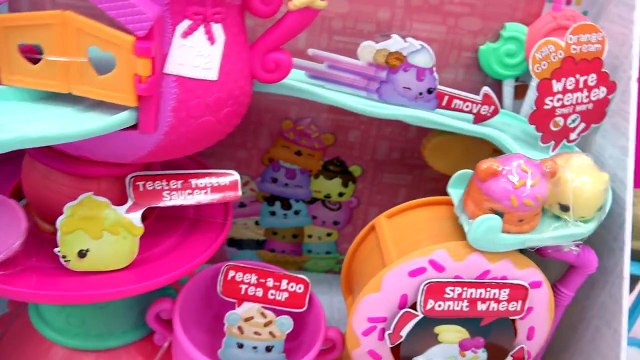 Num Noms Go Go Cafe Playset Track and Donut Wheel Unboxing with Special Editions Blind B