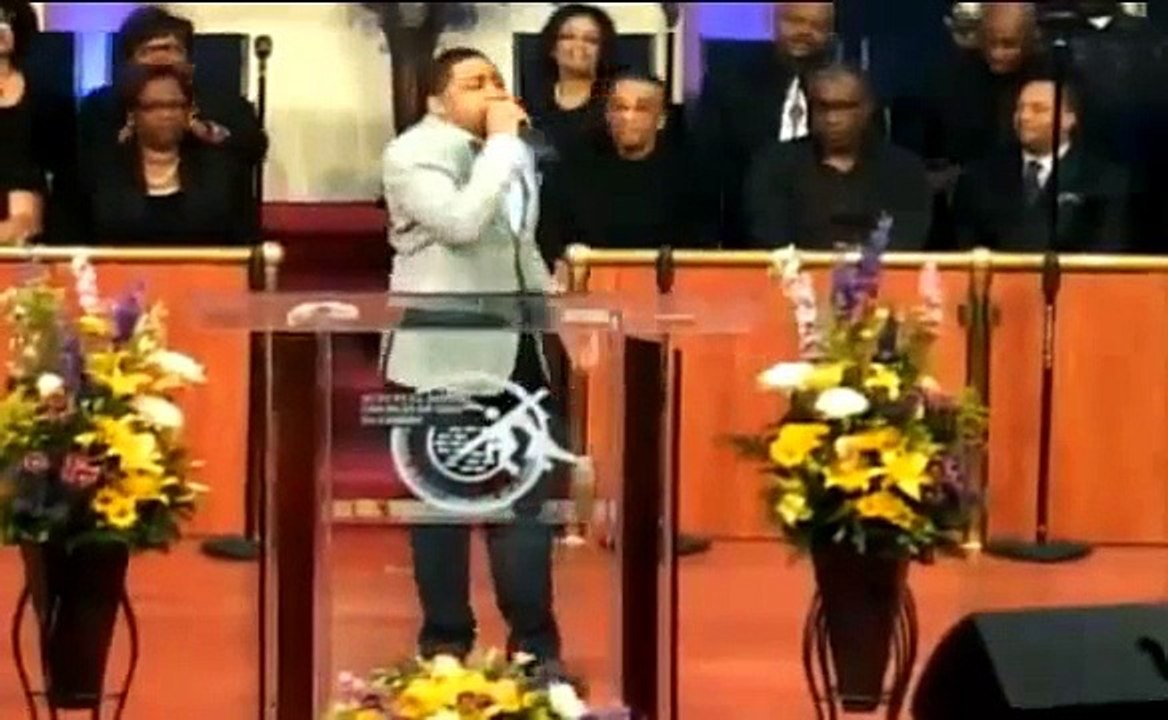 Smokie Norful at Acts Full Gospel Church of God in Christ