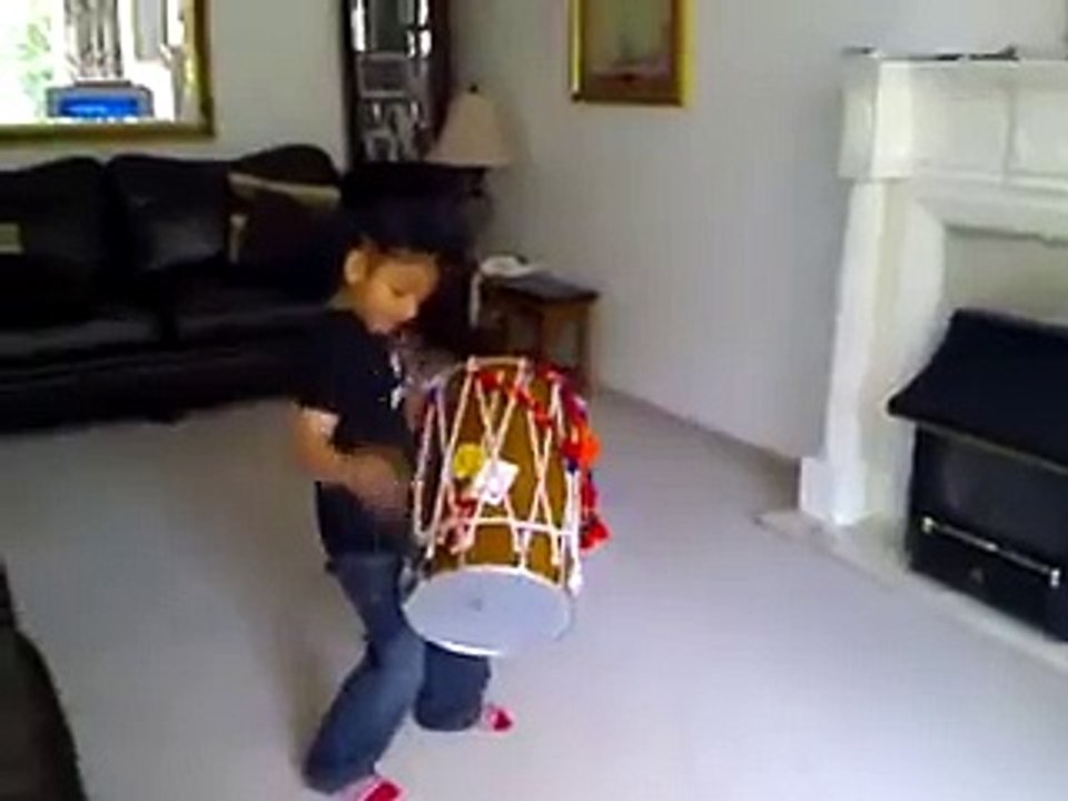 Bachay ka talet check karay punjabi dholl - punjabi bhangra doll