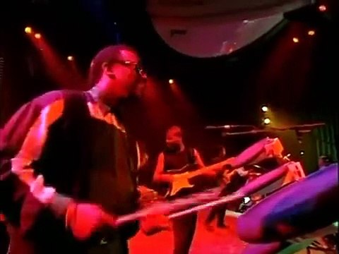 Maze Ft. Frankie Beverly - What Goes Up