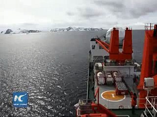 Chinas icebreaker Xuelong unloads supplies in Antarctica  2016