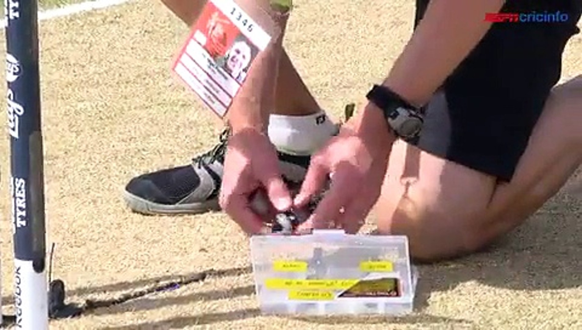 Whats the Story behind the flashing bails in Cricket ll informative video