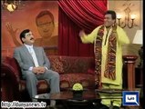 Azizi as Yousaf Raza Gillani with 'Mureed' Hasb e Haal