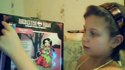 обзор моей куклы монстр хай Дракулаура