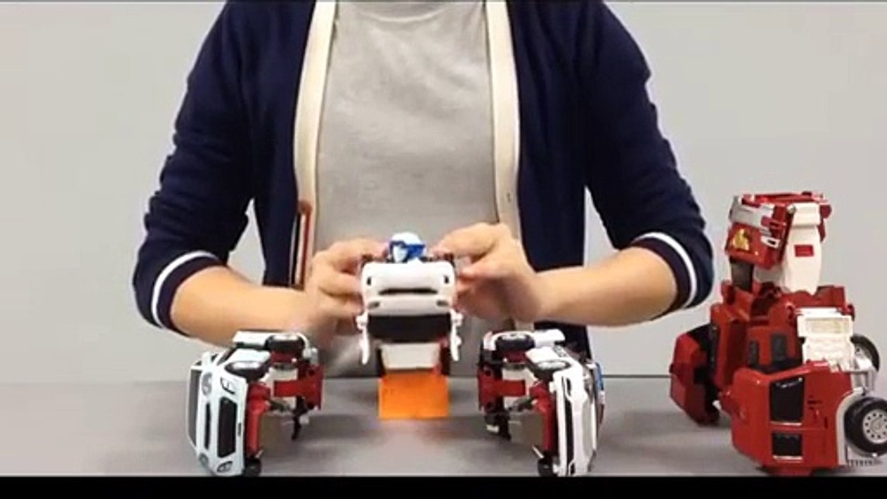 또봇 4단 합체 쿼트란 변신 설명 영상 [TOBOT QUATRAN DEMO]