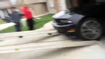 Gros fail lors du chargement d'une Ford Mustang