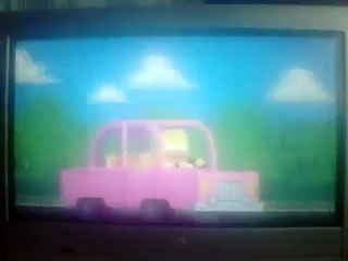 The Simpsons: Retro couch gag.