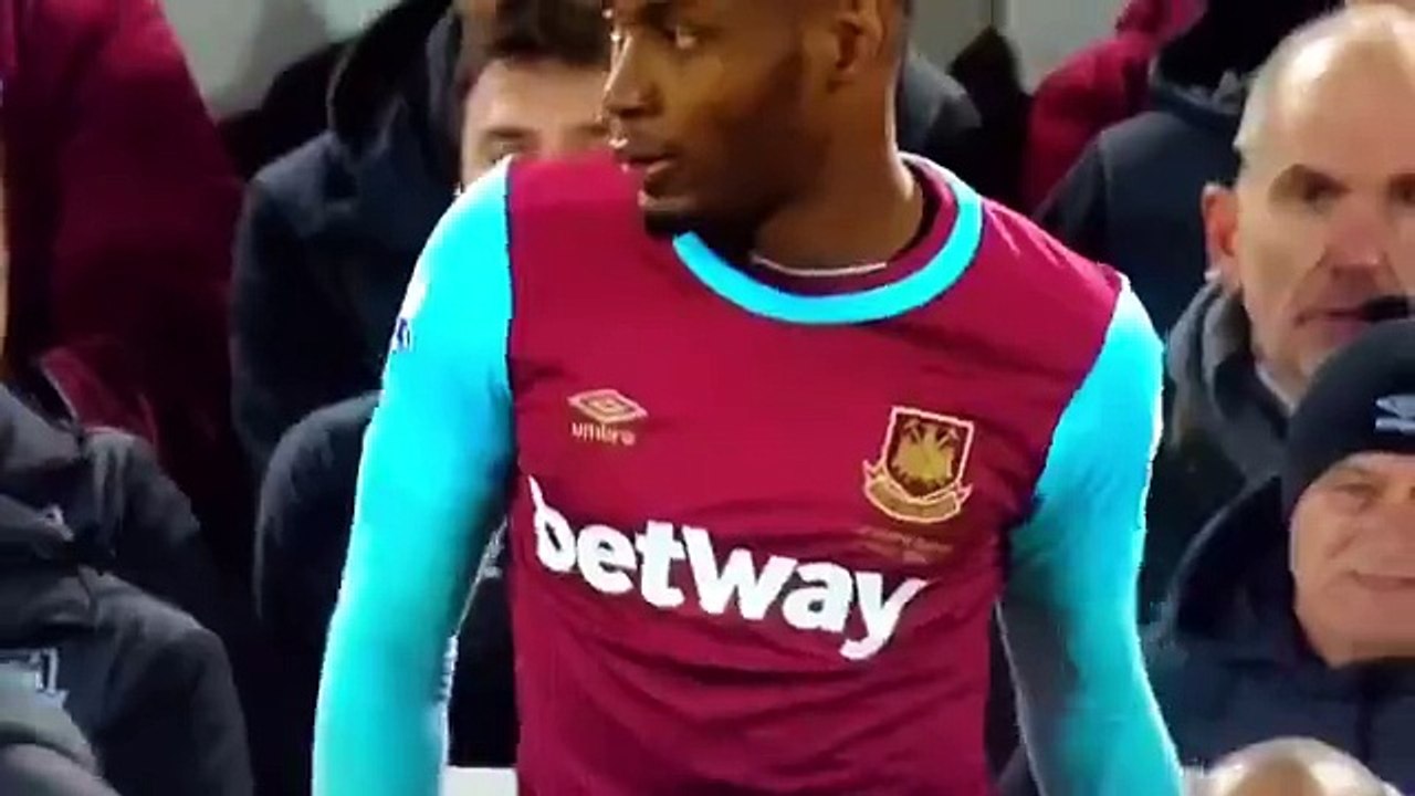12741586_1568377756786353_351510445_n