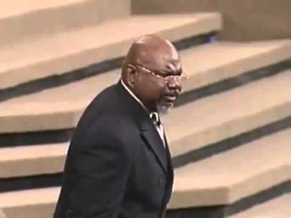 Bishop T D  Jakes   Importance of LEADERSHIP   www ourjesuslives org360P
