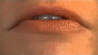 ASMR Chewing Gum Up-Close