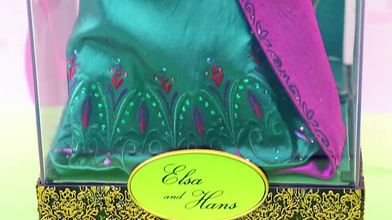 D23 Exclusive Coronation Elsa & Hans Fairytale Designer Collection Disney Store. DisneyToysFan.