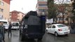 Bayrampaşa'da Çevik Kuvvete Saldırı