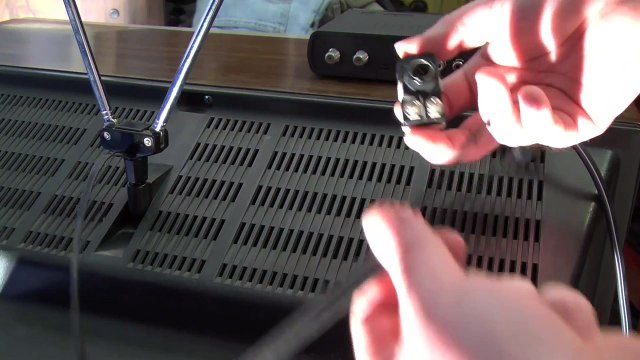 Hooking up a Digital TV Converter Box