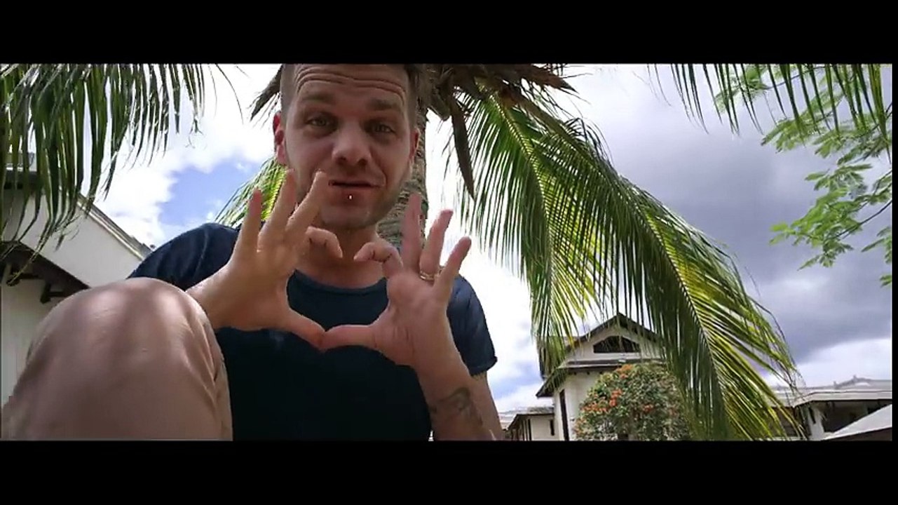 keen'v Viens je t'emmene ( clip officiel )