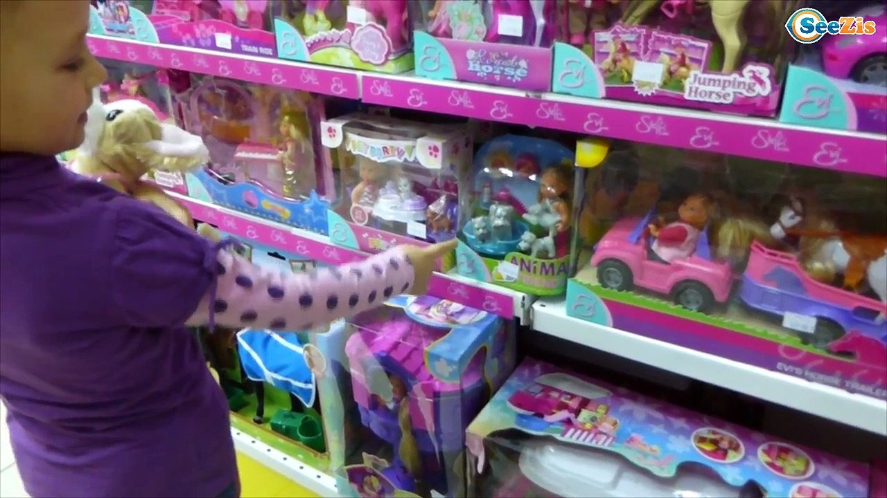 ✔ Ярослава и шоппинг в магазине игрушек. Видео для детей. Покупка Русалочки с Аквариумом ✔