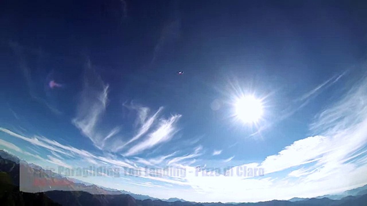 Epic Paragliding Top Landing - Pizzo di Claro