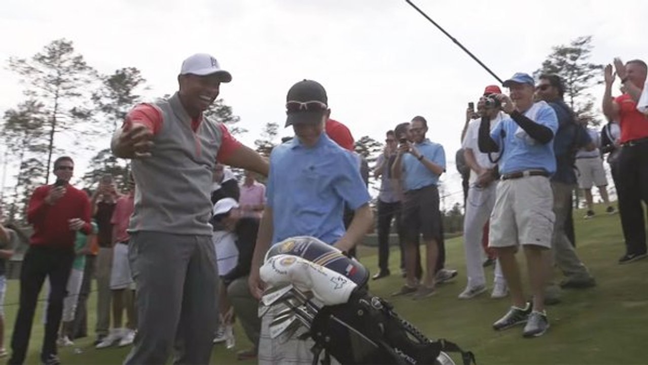 Tiger Woods bluffé par le trou en un d'un gamin de 11 ans
