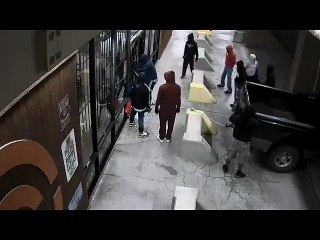 Cambriolage spectaculaire dans une armurerie aux Etats-Unis