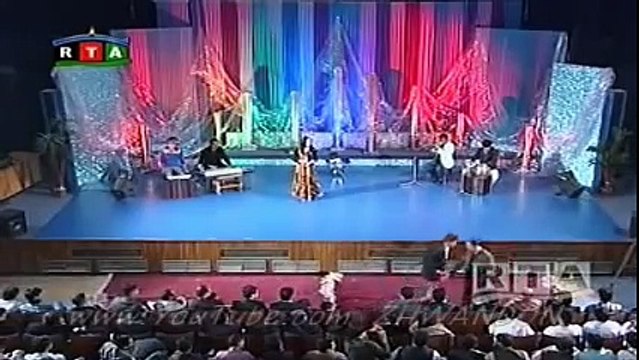 Afghan Pashto Song Bazari Janan BY Farzana Naz.