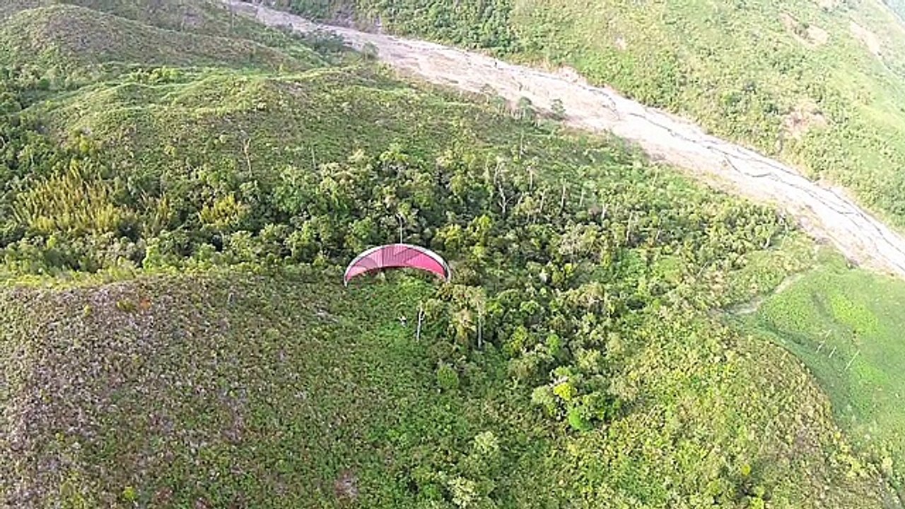 Paragliding at Lohan, Ranau
