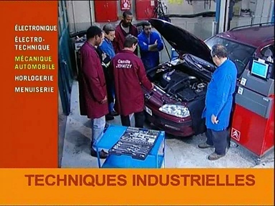 Cérémonie remise diplômes CMA 2002