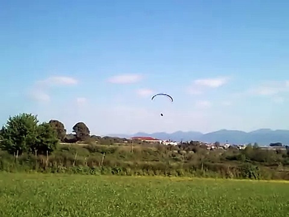 paragliding landing technique