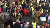 Carnaval des enfants dans le centre-ville