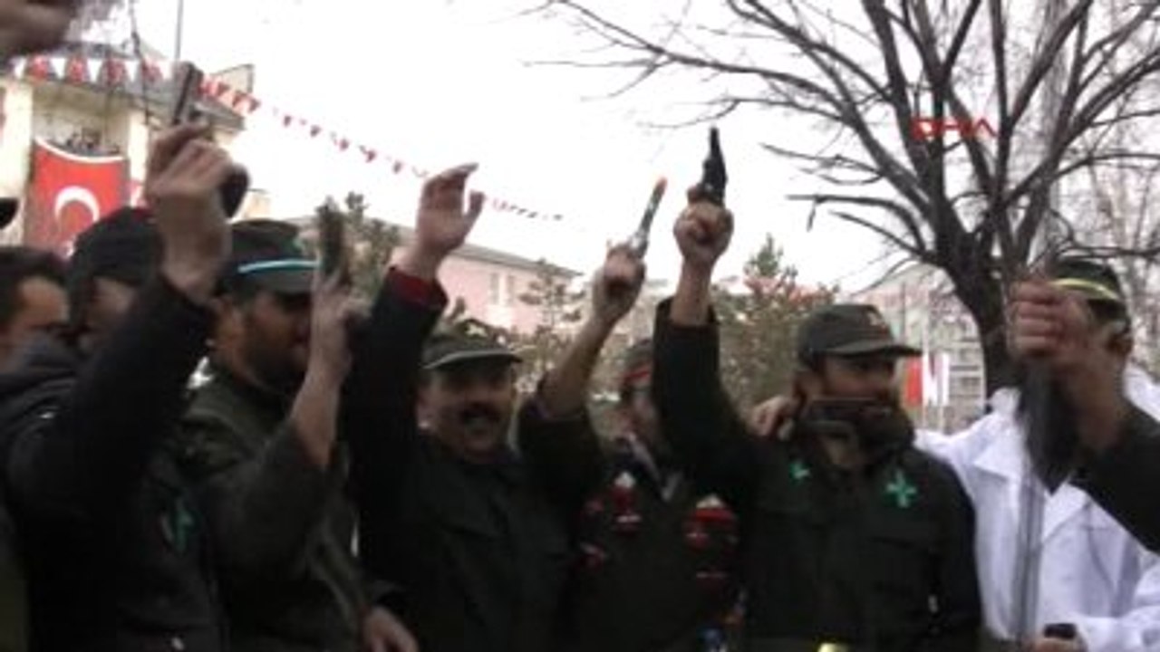 Erzurum Kurtuluş Töreninde Canlandırılan Ermeni Katliamı Çocukları Korkuttu