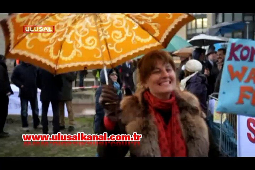 Vatandaşlar yerel seçimlerde seçme ve seçilme hakkı için eylem yaptı