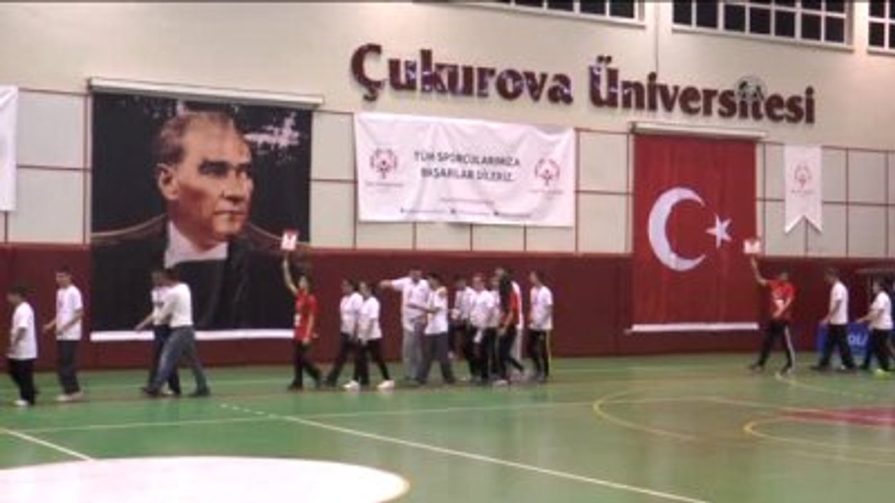 Özel Olimpiyatlar Bölge Oyunları Adana'da Başladı