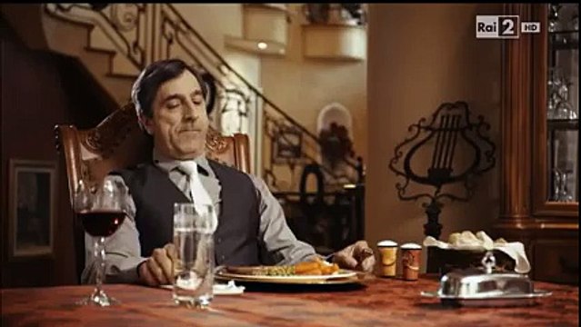 Dosron ko nasihat, khud mian fazeehat