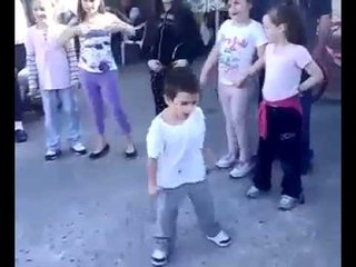 Ha Ha How to Set a Bachi -Amazing Video-Watch Video-Top Funny Videos-Top Prank Videos-Top Vines Videos-Viral Video-Funny Fails