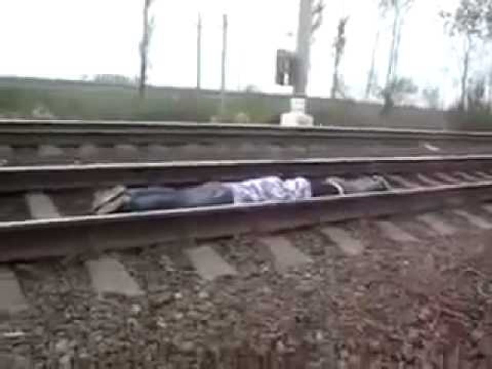 Game Of Life  Death Boys Vs Train-Awesome Must Watch-Top Funny Videos-Top Prank Videos-Top Vines Videos-Viral Video-Funny Fails