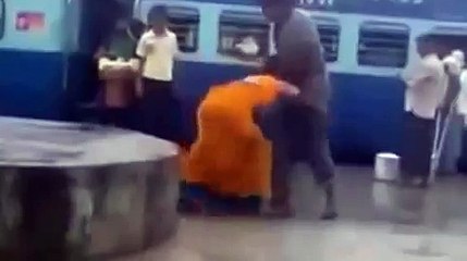 Баба отпиздила мужика Смотреть Всем!!!