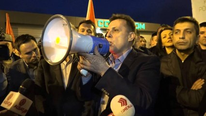 Protesta në Butel, prishet postamenti i kryqit