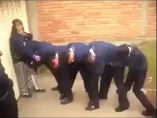 Aap nay asi game pahly ni dekhi ho gi hahahaha