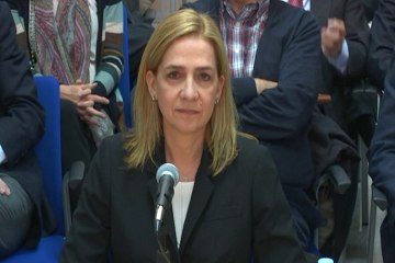 La Infanta confía "plenamente" en su marido