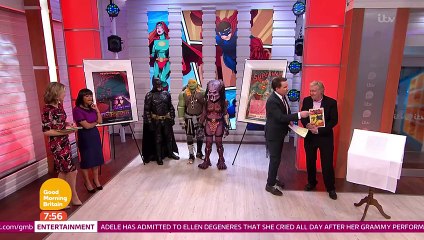 Cette présentatrice fait la boulette de sa vie en déchirant une affichage à 200 000 euros ! OUPS !