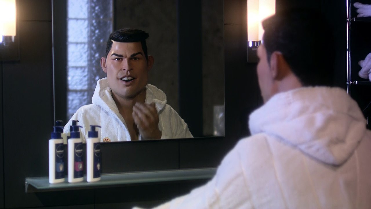 Cristiano Ronaldo, todos quieren su piel - Los Guiñoles