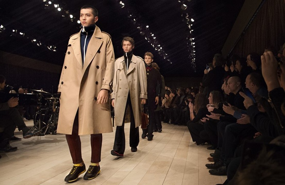 Défilé mode masculine Burberry Automne-Hiver 2016-17 à Londres