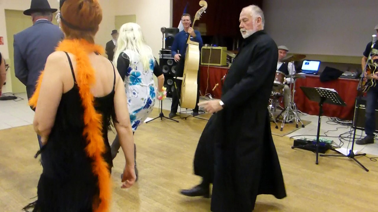 AMBIANCE AU REPAS DU Club Libre des Américaines et Anciennes A VOUTEZAC.