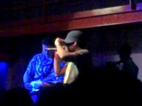 Bilal live talking about J Dilla Jay Dee _Reminisce_