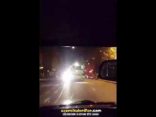 İşlerini Eğlenerek Yapan Güzel Adamlar