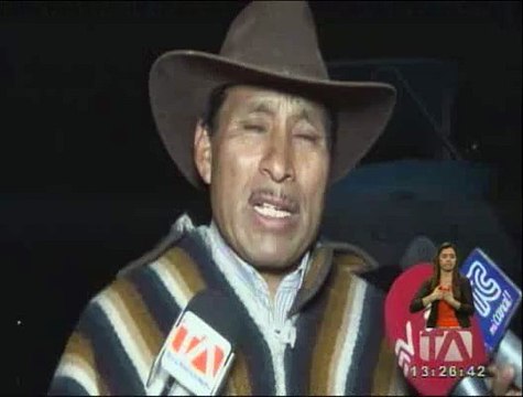 Bomberos lograron controlar incendio provocado en la laguna de Colta