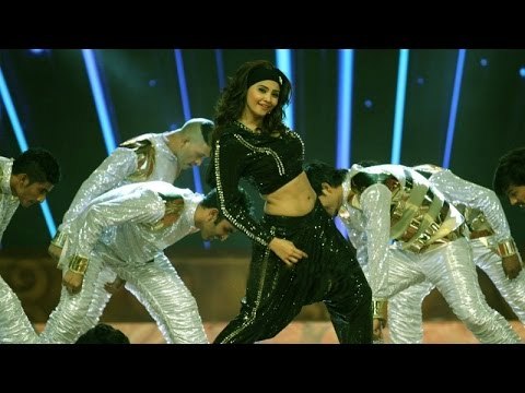 Hot Daisy Shah's Electrifying Dance Performance | Country Club's New Year 2015