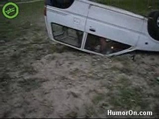 Daihatsu Cuore Überschlag